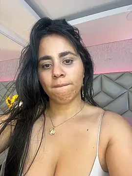 Brenda Garcia online show from 11-29-25, 07:36