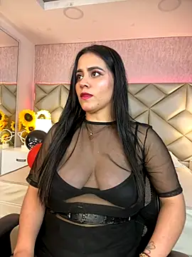 Brenda Garcia online show from 10-03-25, 08:10