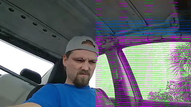 Snapshot of VitaminDrewFl chatting on 01-14-26, 07:28 VitaminDrewFl online show from 01-14-26, 07:28