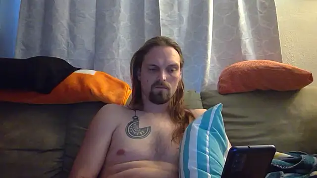 Snapshot of VitaminDrewFl chatting on 01-06-26, 01:15 VitaminDrewFl online show from 01-06-26, 01:15