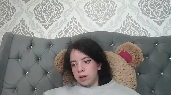 Snapshot of EmmaCowperr chatting on 03-03-25, 04:05 EmmaCowperr online show from 03-03-25, 04:05