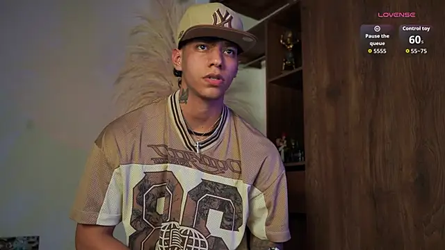 Josep Davies online show from 11-08-25, 02:48