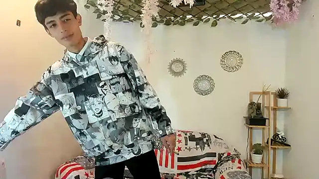 oliverhot2005 online show from 11-04-25, 07:50