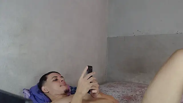 MicaelRian69 online show from 12-19-25, 03:47