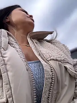 melanny10 online show from 12-22-25, 11:10