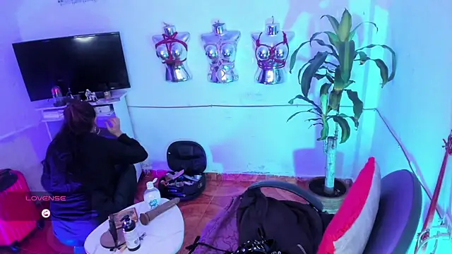 LucyStrike  online show from 05-30-26, 02:29