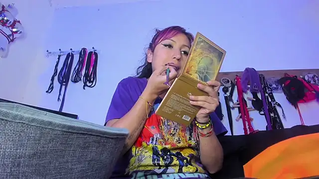 LucyStrike  online show from 02-05-26, 11:22