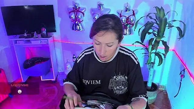 LucyStrike  online show from 05-19-26, 11:01