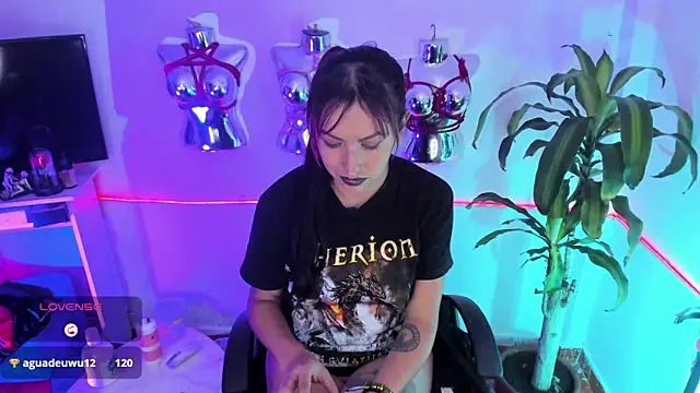 LucyStrike  online show from 05-15-26, 11:03