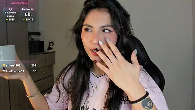 Snapshot of Dahian-peach chatting on 10-02-25, 05:33 Dahian-peach online show from 10-02-25, 05:33