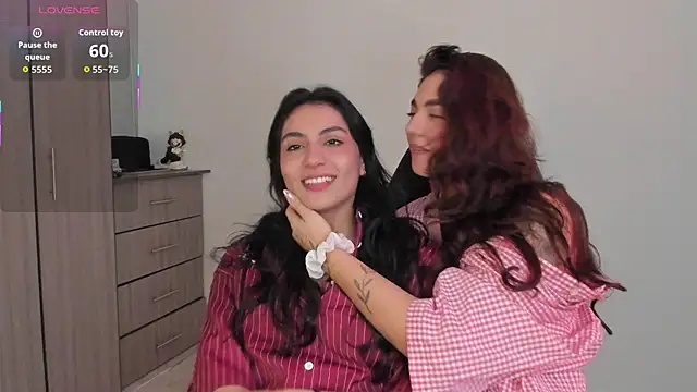 Snapshot of Dahian-peach chatting on 12-01-25, 08:10 Dahian-peach online show from 12-01-25, 08:10