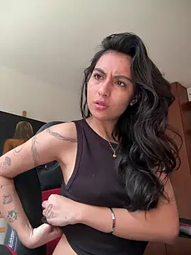 Dahian-peach online show from 05-05-26, 03:59
