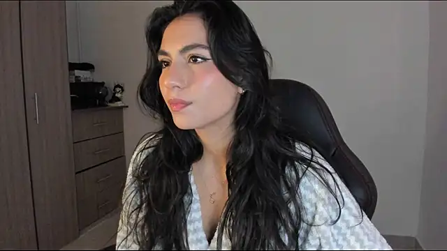 Snapshot of Dahian-peach chatting on 10-22-25, 09:24 Dahian-peach online show from 10-22-25, 09:24