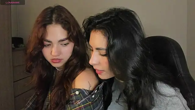 Snapshot of Dahian-peach chatting on 12-04-25, 11:59 Dahian-peach online show from 12-04-25, 11:59