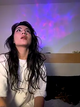 Snapshot of Dahian-peach chatting on 11-19-25, 06:13 Dahian-peach online show from 11-19-25, 06:13