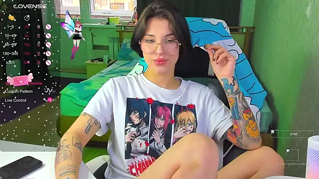 folinskayyya online show from 11-18-25, 03:43