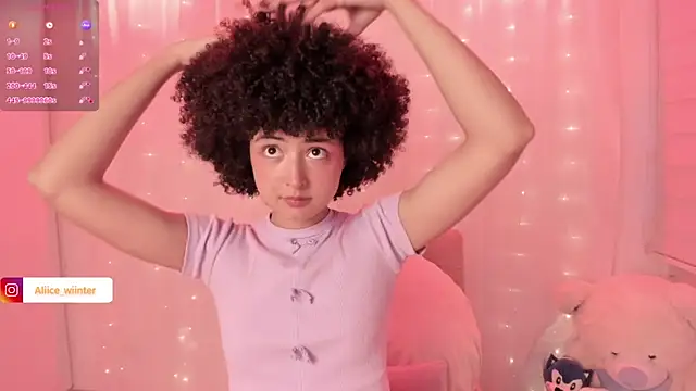 Alice winter  online show from 11-17-25, 06:23