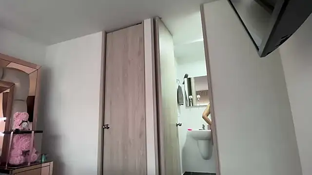 candy-sam28 online show from 04-29-26, 09:21