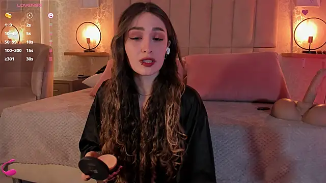 Snapshot of Amy-Parrish chatting on 12-20-25, 08:01 Amy-Parrish online show from 12-20-25, 08:01