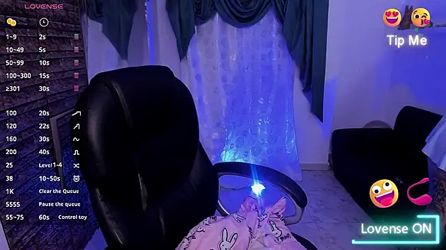 KetziaDoll online show from 09-30-25, 12:49