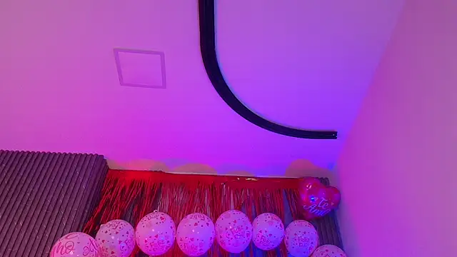 Snapshot of hot_dione chatting on 02-13-26, 07:14 hot dione online show from 02-13-26, 07:14