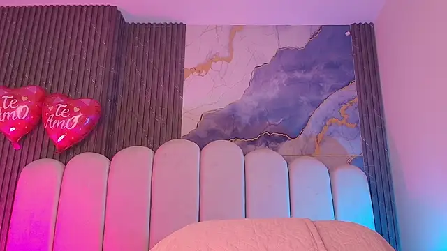 Snapshot of hot_dione chatting on 02-23-26, 07:25 hot dione online show from 02-23-26, 07:25