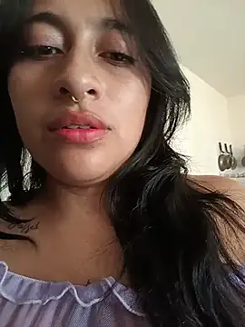 LisaHadwin online show from 06-18-26, 07:52