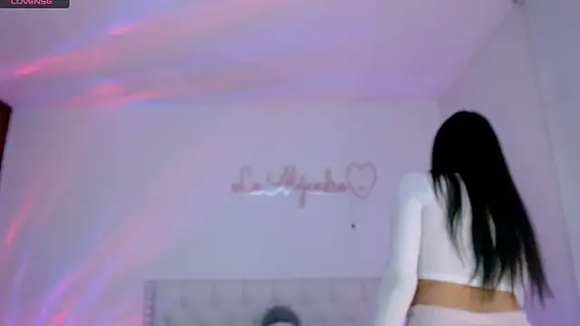 alee lenoxx online show from 10-28-25, 07:07