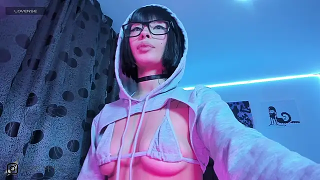 satanbabee online show from 11-27-25, 12:33