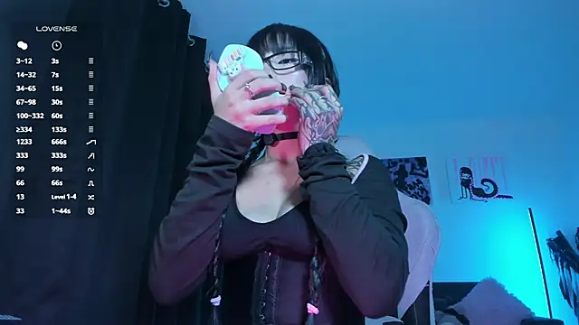 satanbabee online show from 04-06-26, 11:28