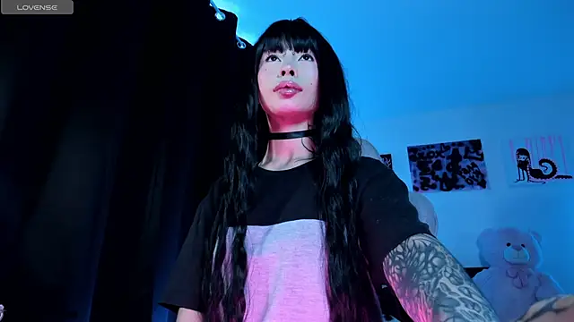 satanbabee online show from 05-06-26, 09:41
