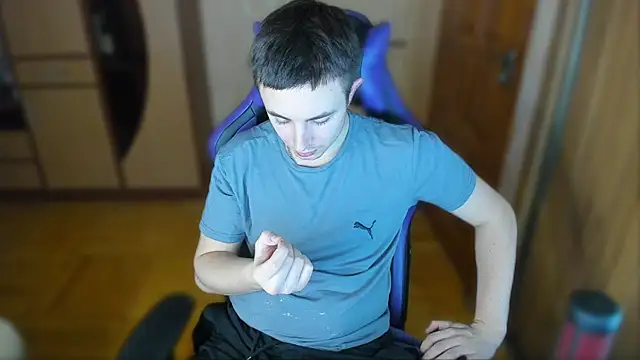 Snapshot of bigmark033 chatting on 03-04-25, 02:10 bigmark033 online show from 03-04-25, 02:10