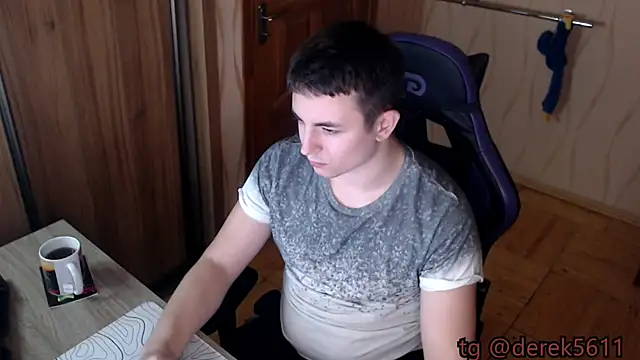 Snapshot of bigmark033 chatting on 11-28-25, 02:06 bigmark033 online show from 11-28-25, 02:06