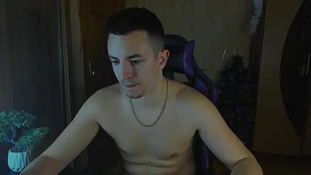 Snapshot of bigmark033 chatting on 01-11-25, 12:07 bigmark033 online show from 01-11-25, 12:07