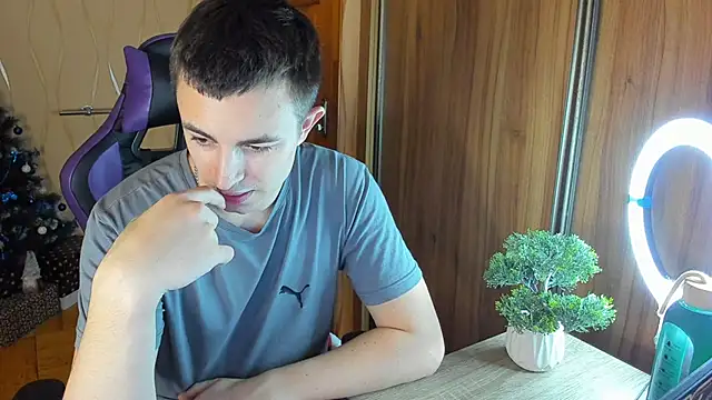 Snapshot of bigmark033 chatting on 01-23-25, 03:22 bigmark033 online show from 01-23-25, 03:22