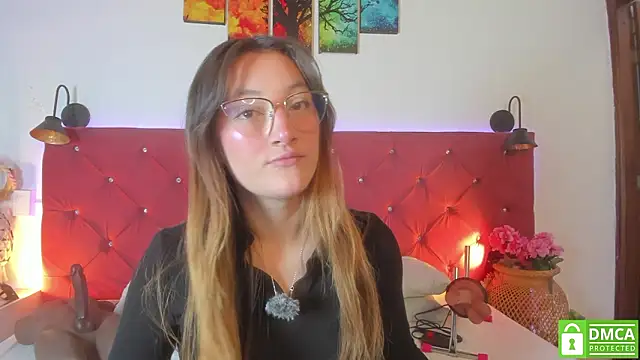 Snapshot of Ruth_harvey_ chatting on 03-15-26, 01:18 Ruth harvey online show from 03-15-26, 01:18