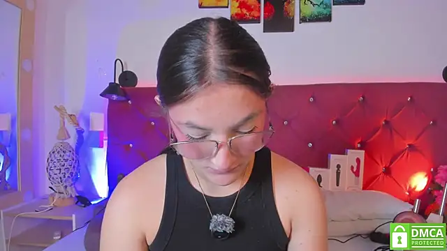 Ruth harvey  online show from 05-12-26, 01:50
