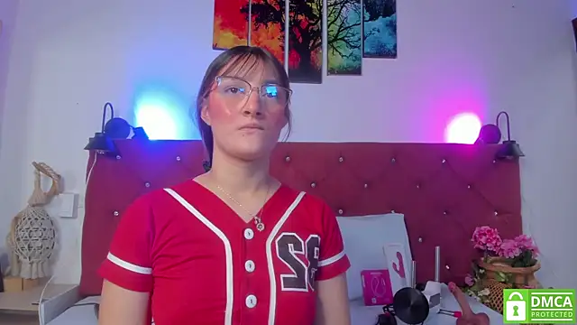 Ruth harvey  online show from 11-28-25, 01:33