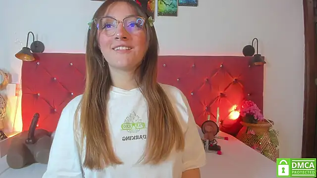 Snapshot of Ruth_harvey_ chatting on 04-04-26, 01:17 Ruth harvey online show from 04-04-26, 01:17