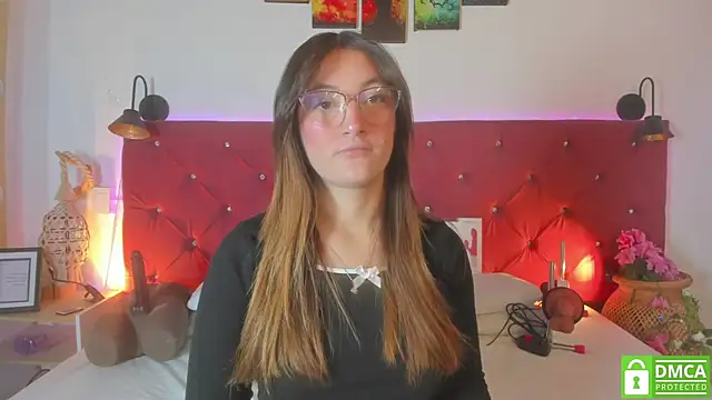 Snapshot of Ruth_harvey_ chatting on 03-23-26, 01:00 Ruth harvey online show from 03-23-26, 01:00