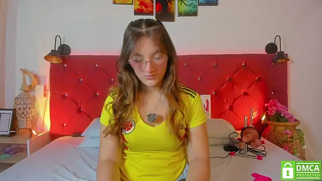 Snapshot of Ruth_harvey_ chatting on 03-29-26, 01:35 Ruth harvey online show from 03-29-26, 01:35