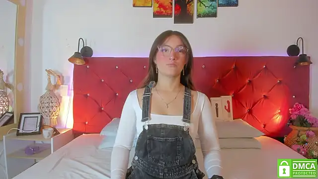 Snapshot of Ruth_harvey_ chatting on 03-18-26, 01:02 Ruth harvey online show from 03-18-26, 01:02