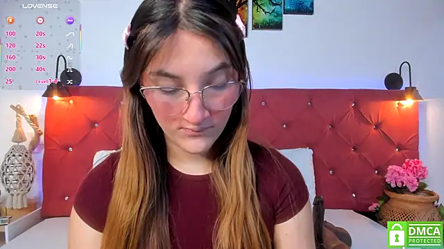 Ruth harvey  online show from 11-12-25, 01:37