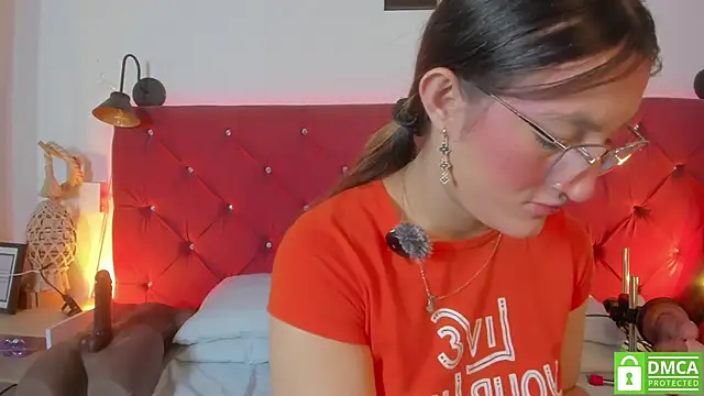 Snapshot of Ruth_harvey_ chatting on 03-30-26, 01:56 Ruth harvey online show from 03-30-26, 01:56