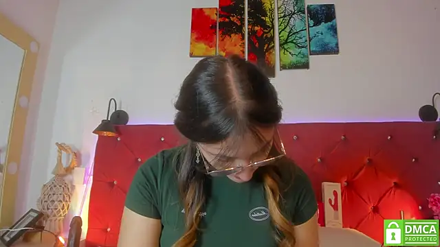 Snapshot of Ruth_harvey_ chatting on 03-09-26, 12:52 Ruth harvey online show from 03-09-26, 12:52