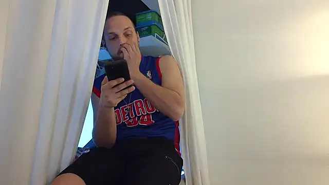 Snapshot of VitaminmanFL chatting on 02-09-25, 08:56 VitaminmanFL online show from 02-09-25, 08:56