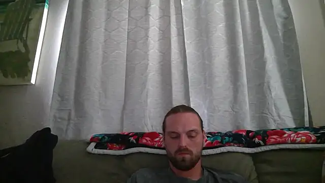 Snapshot of VitaminmanFL chatting on 10-11-25, 01:34 VitaminmanFL online show from 10-11-25, 01:34
