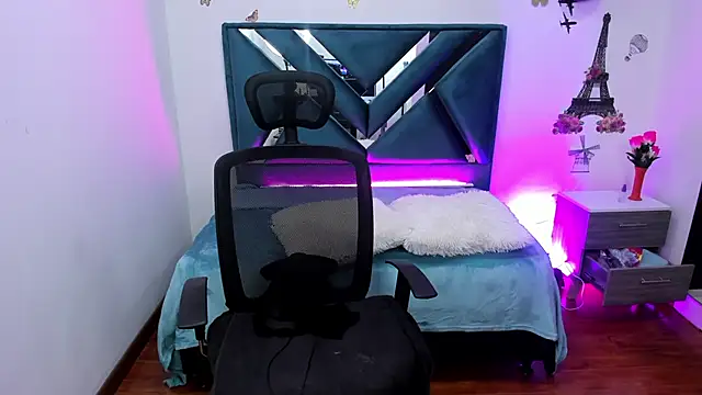 Alessandraa ferri  online show from 02-27-25, 10:42