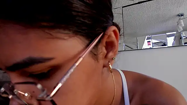 karlina charlotte1 online show from 02-24-25, 01:42