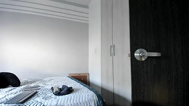 karlina charlotte1 online show from 02-28-25, 01:14